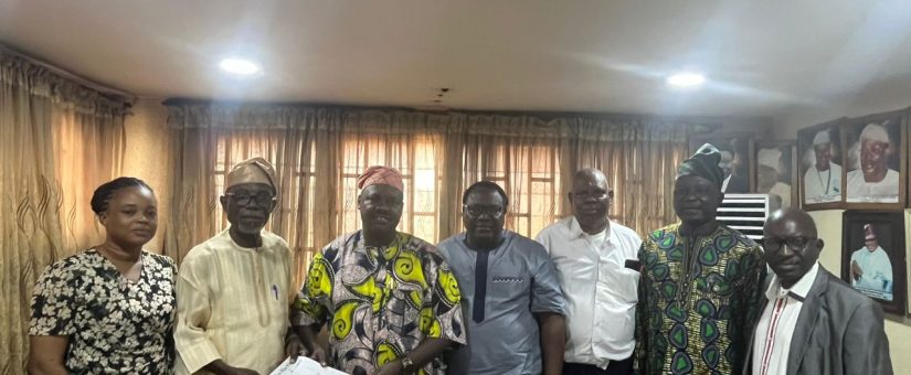 Engr. Akingbade Hands Over to Lion Oshiyemi as OGUNCCIMA President